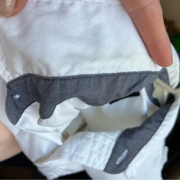 Calvin Klein Jeans White Lightweight Button-Up Shirt. 100% cotton - Picture 16 of 16